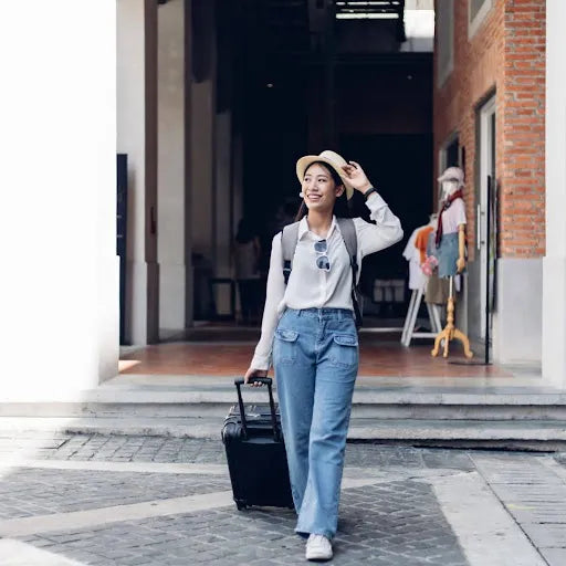 The Essential Guide to eSIM Technology for Digital Nomads in 2025