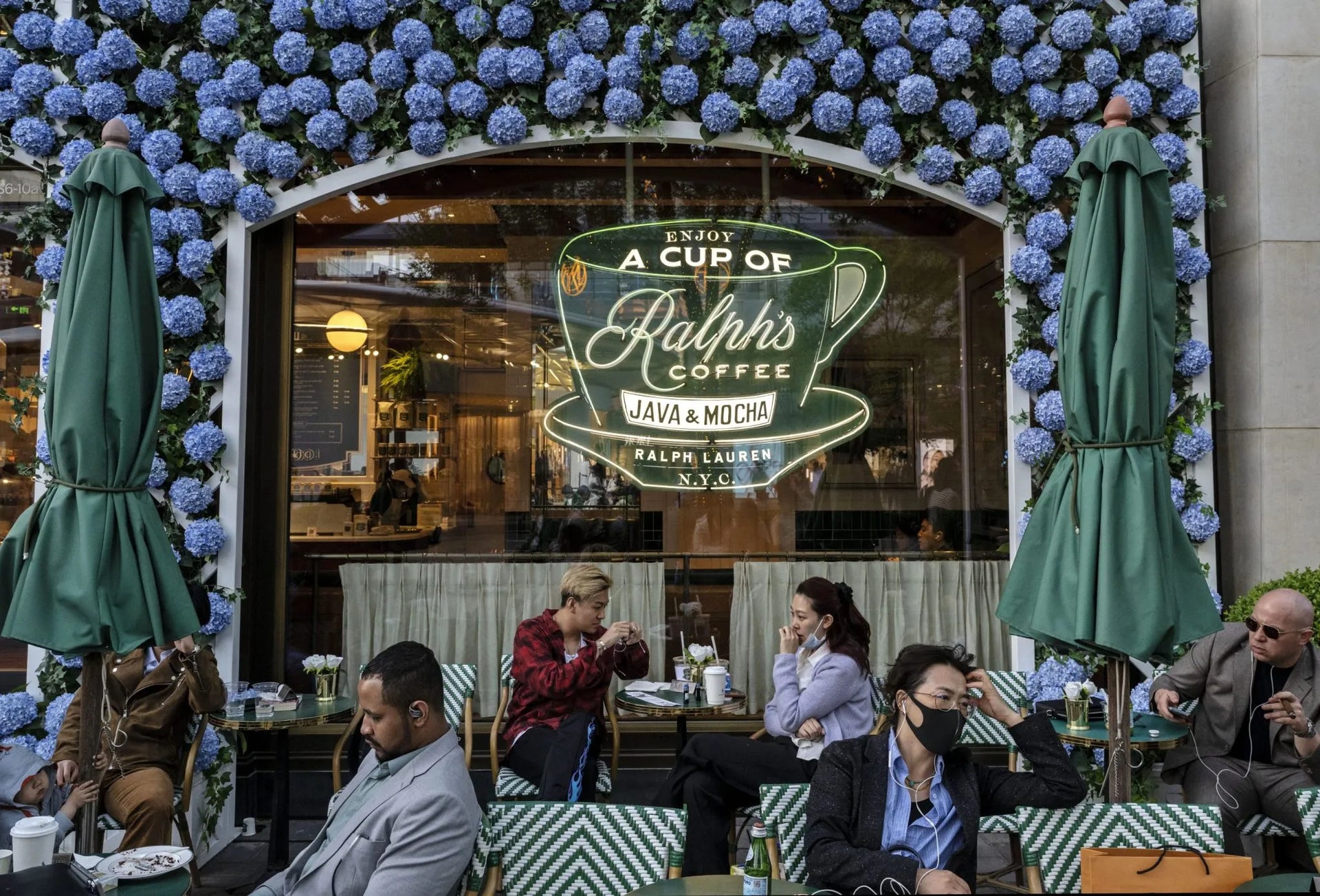 The Rise of Brand Coffee Shops: How Retailers are Brewing New Experiences